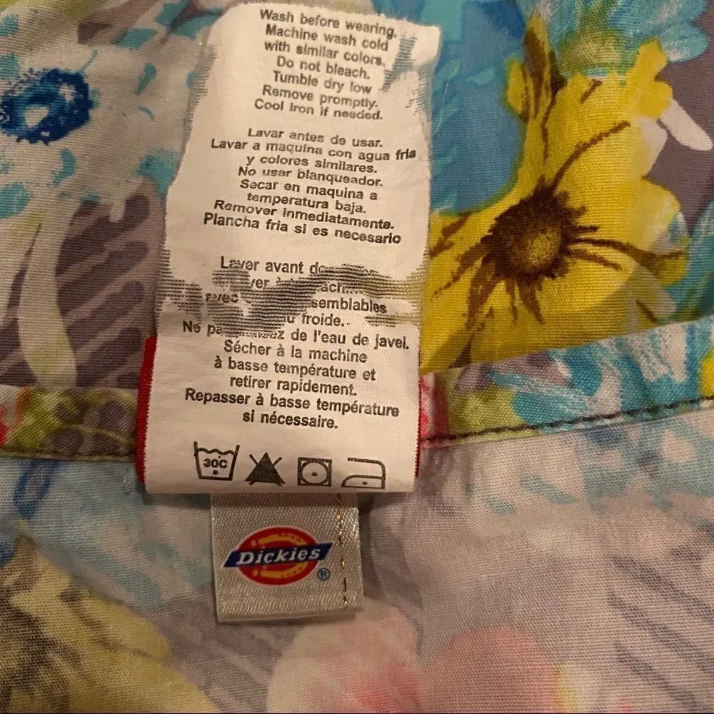 Floral Scrub Top - Picture 10 of 12